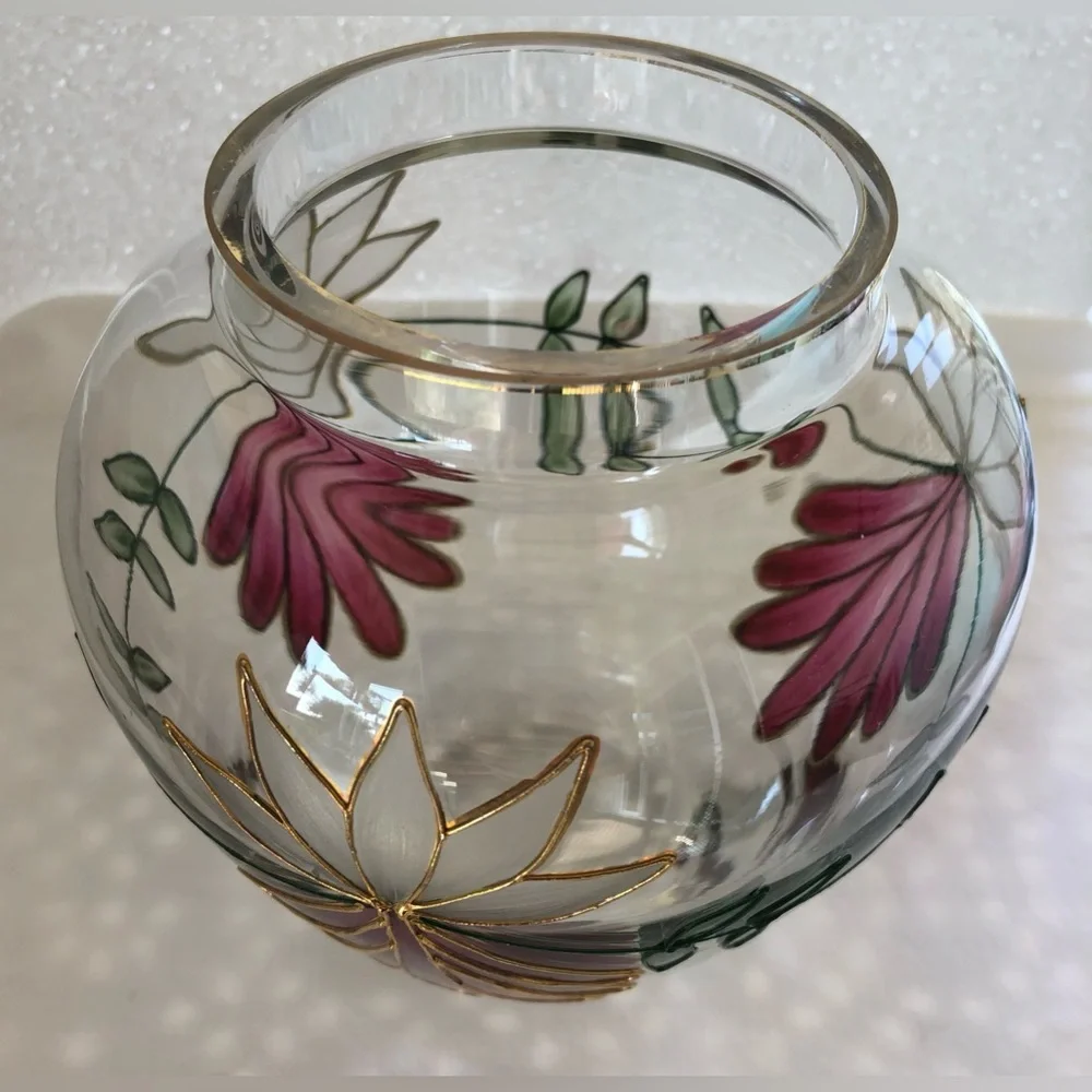 Beautiful Handcrafted Romania Crystal Vase Floral Pattern w/Raised Gilding